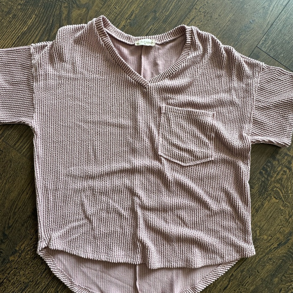 Altar'd State Textured Mauve Tee Size XS